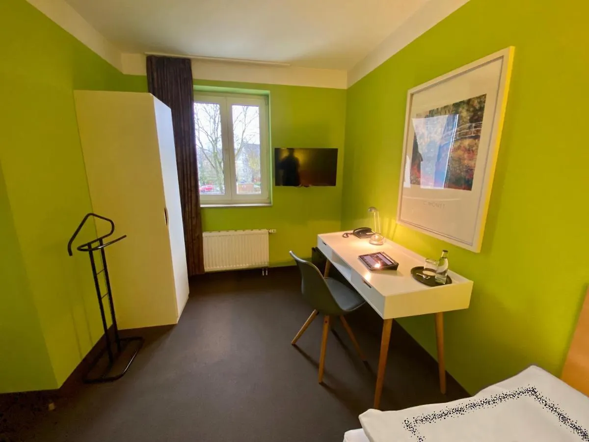 Hotel Kaiserswerth Dusseldorf Bed & Breakfast