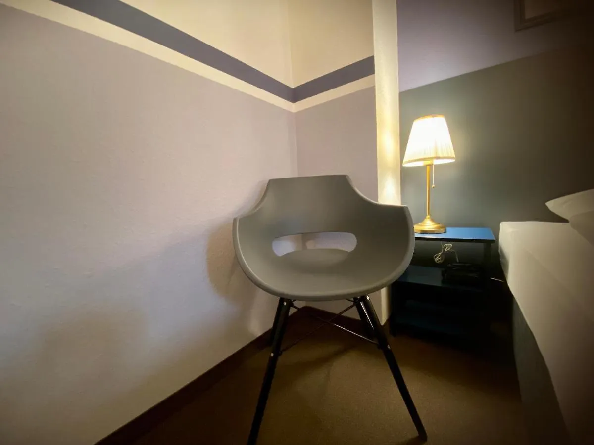 Hotel Kaiserswerth Dusseldorf